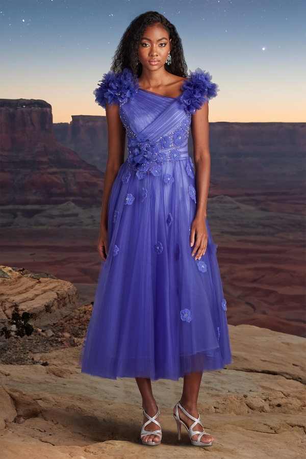 新品☆ TADASHI SHOJI サイズ4 SIZE GUIDE｜TADASHI SHOJI（タダシ ショージ）公式オンライン