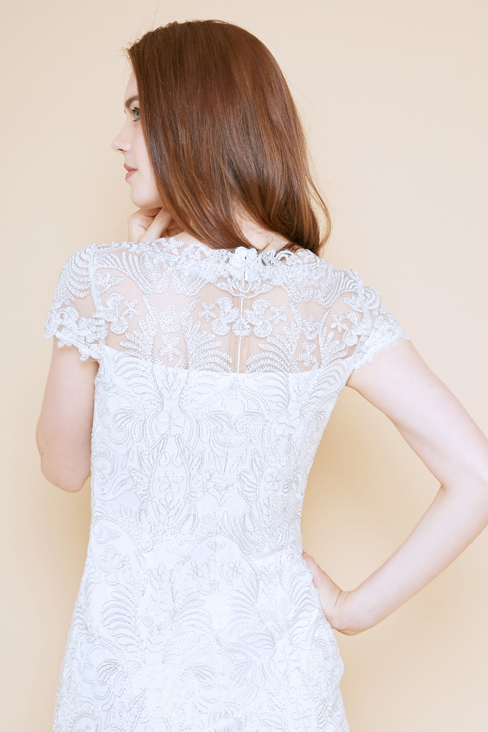 即納 最大半額 雑誌掲載tadashi Shojiコード刺繍レースワンピース シルバーグレー8 ひざ丈ワンピース Slcp Lk