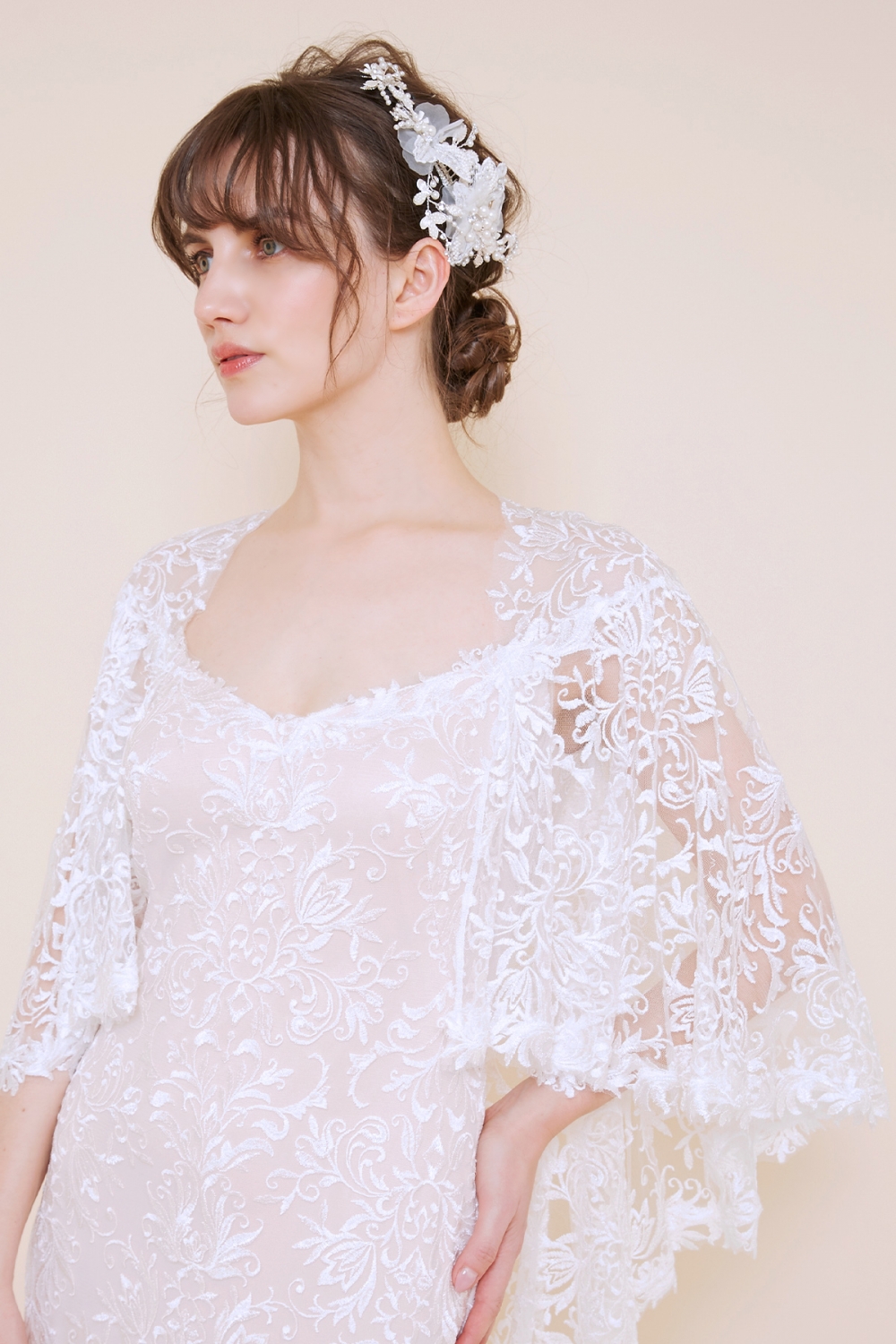 ボタニカルレース オープンバック ケープドレス｜TADASHI SHOJI 