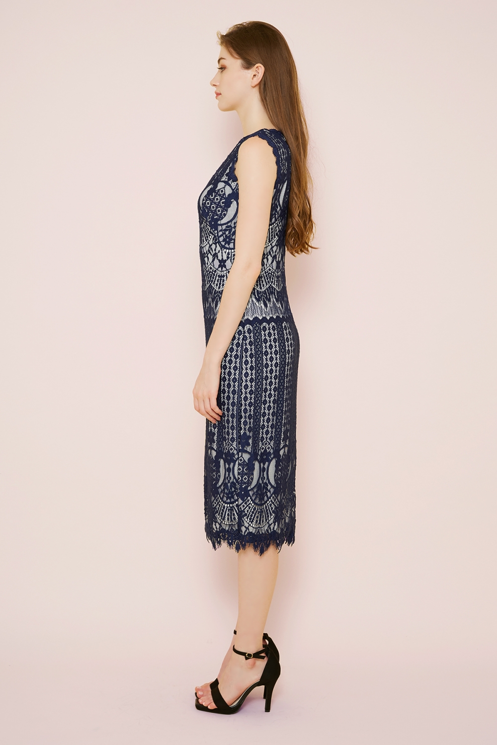 ネイビー アイボリー Vネック 幾何学模様レース タイトドレス｜TADASHI 