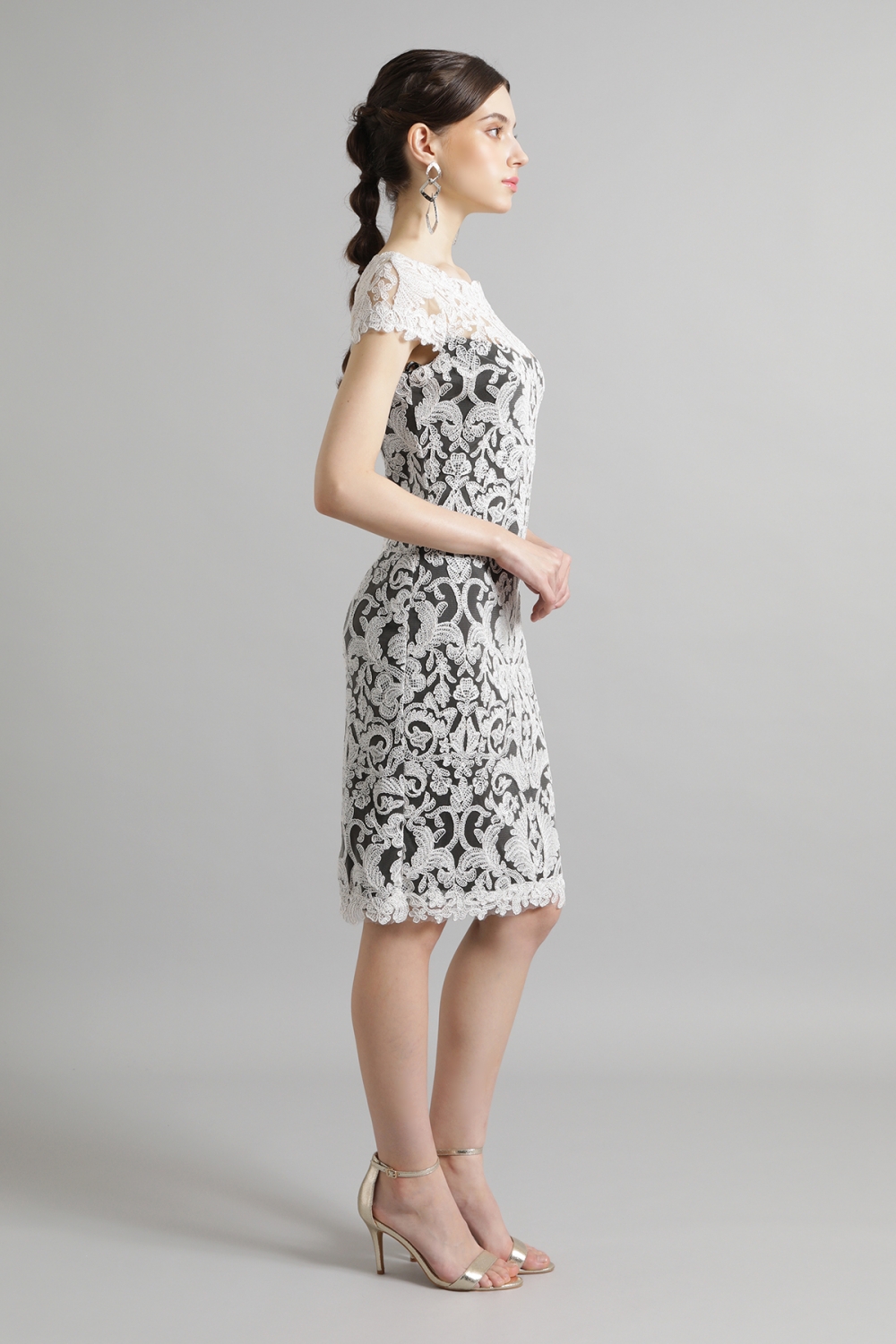 【TADASHI SHOJI】関税込★スイツトミディドレス EC・青山サロン限定】ブラック コードレース ミディアムドレス