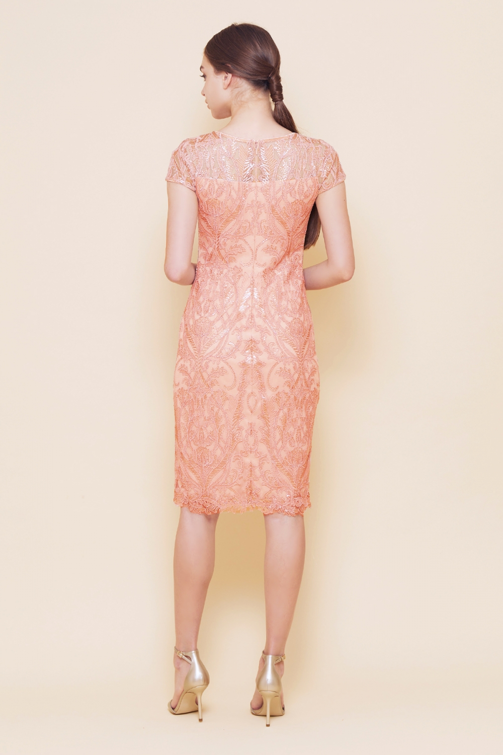 ピンク コードレース スパンコール ミディアムドレス｜TADASHI SHOJI