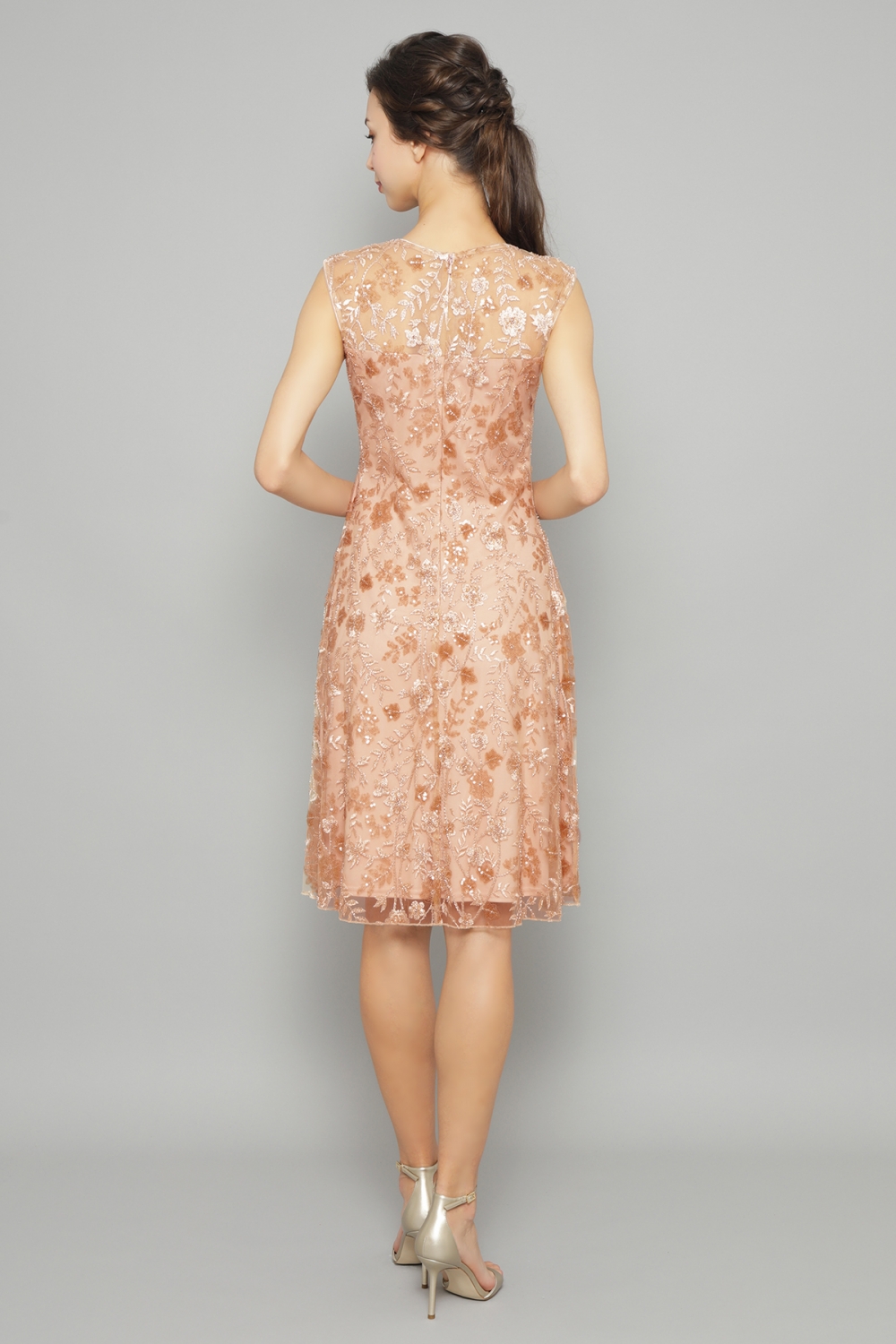 【美品】タダシショージ ブルーフラワースパンコールドレス ノースリーブドレス 美品】タダシショージ ブルーフラワースパンコールドレス ノースリーブ