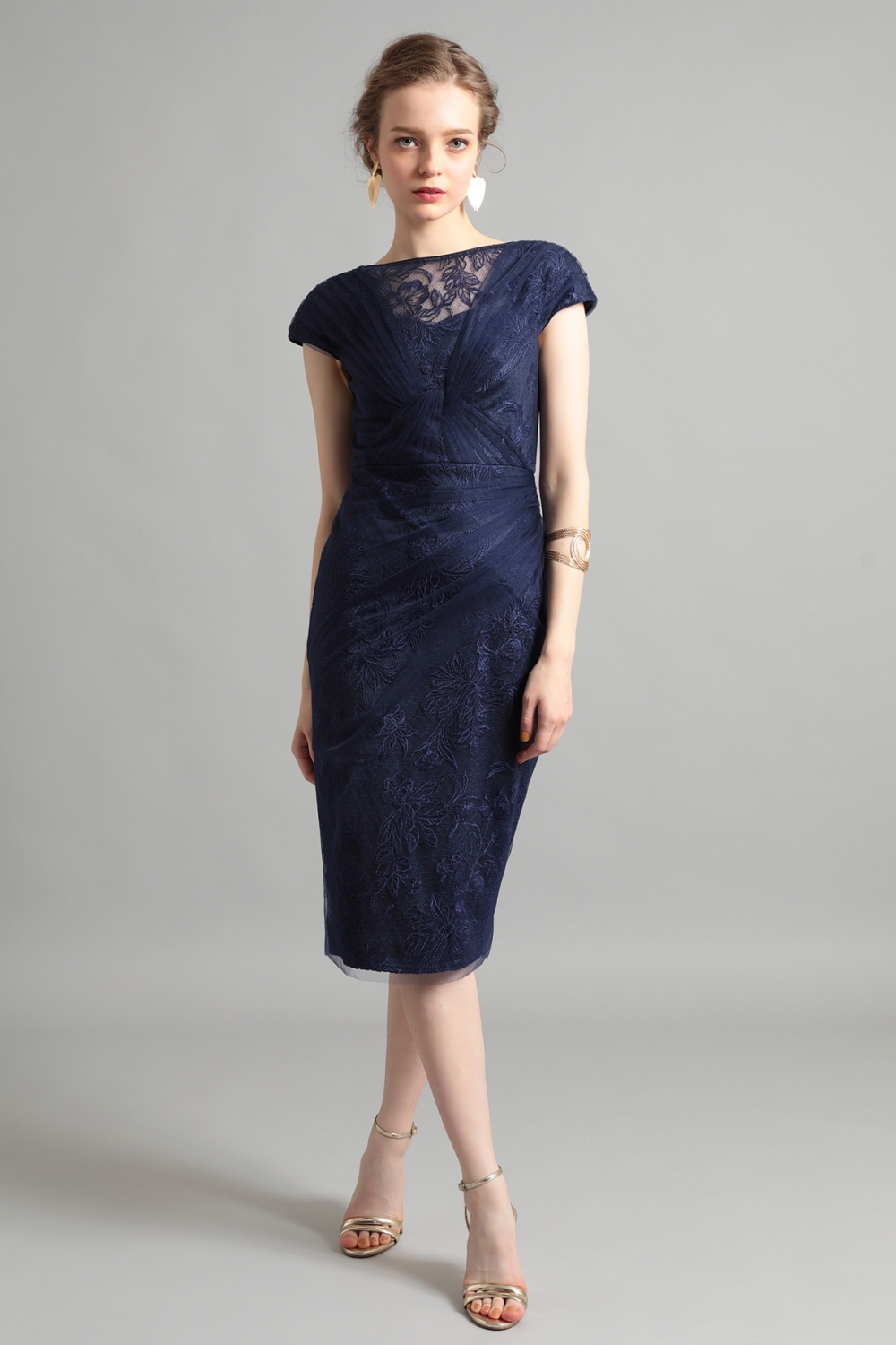 ネイビー キャップスリーブ ボタニカル刺繍ドレス｜TADASHI SHOJI 