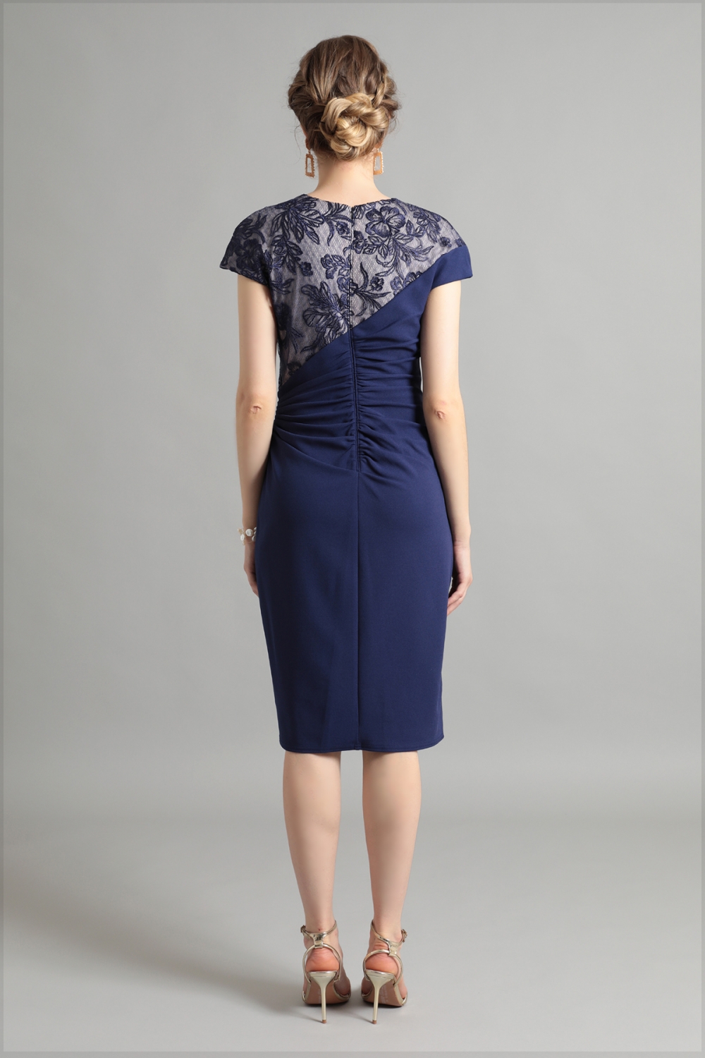 TADASHI SHOJI バイカラー タック クレープジャージ ドレス TADASHI SHOJI バイカラー タック クレープジャージ ドレス