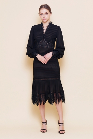 【リクエスト受付のみ】ブラック ロングスリーブ ミモレ丈ドレス