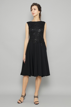 【リクエスト受付のみ】ブラック　スパンコール刺繍レース　フレアドレス