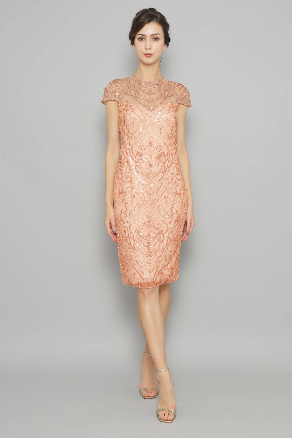 ピンク　キャップスリーブ　スパンコール刺繍　ミディアムドレス