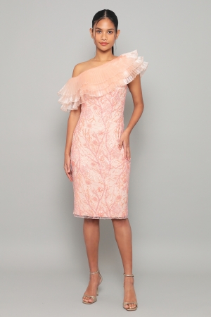 ピンク　オーガンジープリーツフリル　タイトミディアムドレス