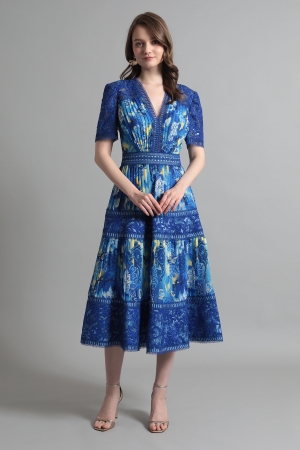 ブルー フラワープリント Vネック フィット&フレアー ミモレ丈ドレス