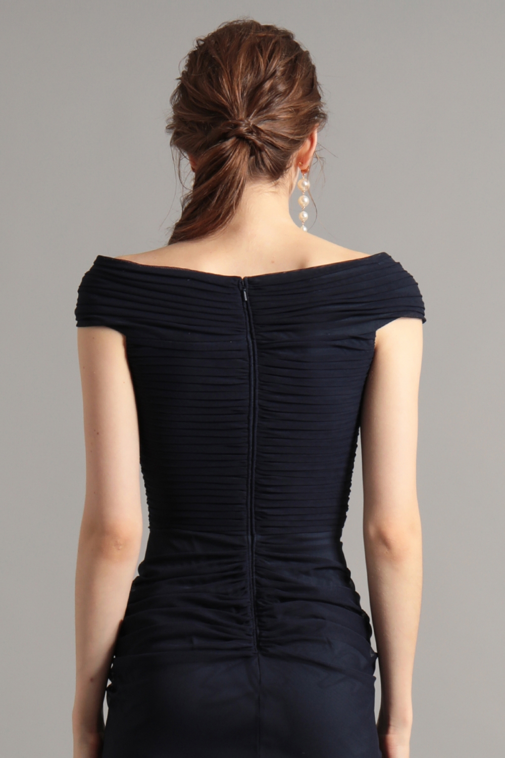 ネイビー　メッシュオフショルダー　タイトドレス