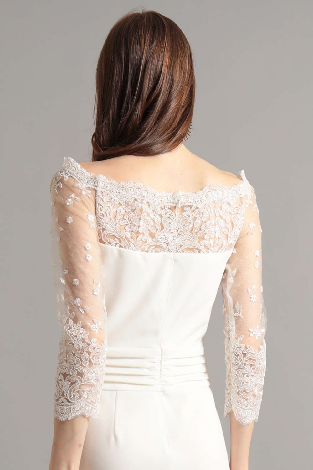 アイボリー　レース 長袖 タイトドレス